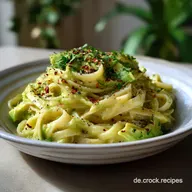 Nikayla Hunchak adl kullancnn SELF CARE BABY Pasta mit Avocado