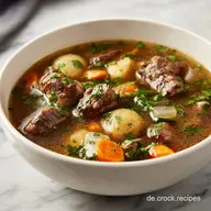 Kr&auml;ftige Rinderbr&uuml;he Rezept mit Beinscheibe