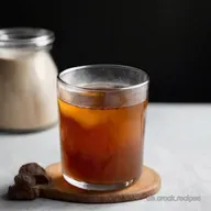 Maibowle im Glas Waldmeistersirup Rezept zum Selbermachen