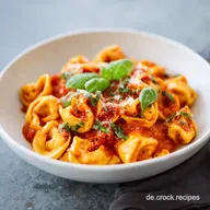 Tortellini mit Tomatenso&szlig;e: In 15 Minuten fertig