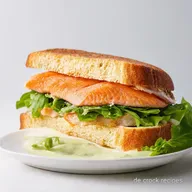 Tunfisch Salat Sandwich Deluxe SommerSandwich zum Reinbei&szlig;en